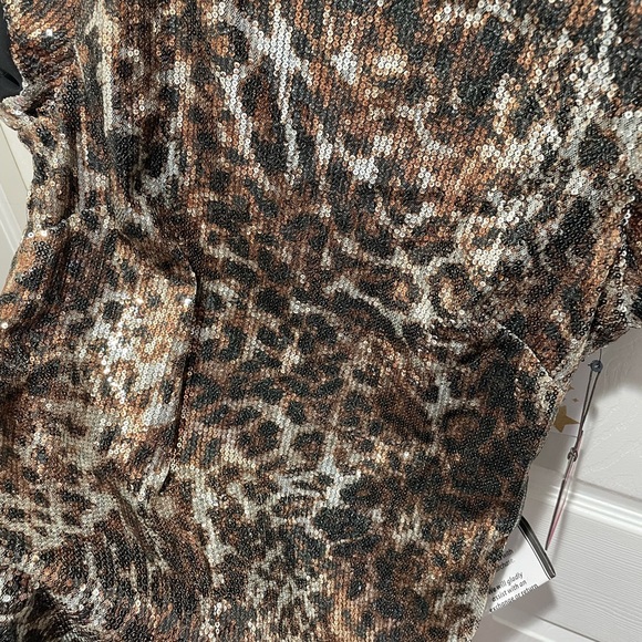 Size 4 sequin leopard dress - Picture 3 of 4